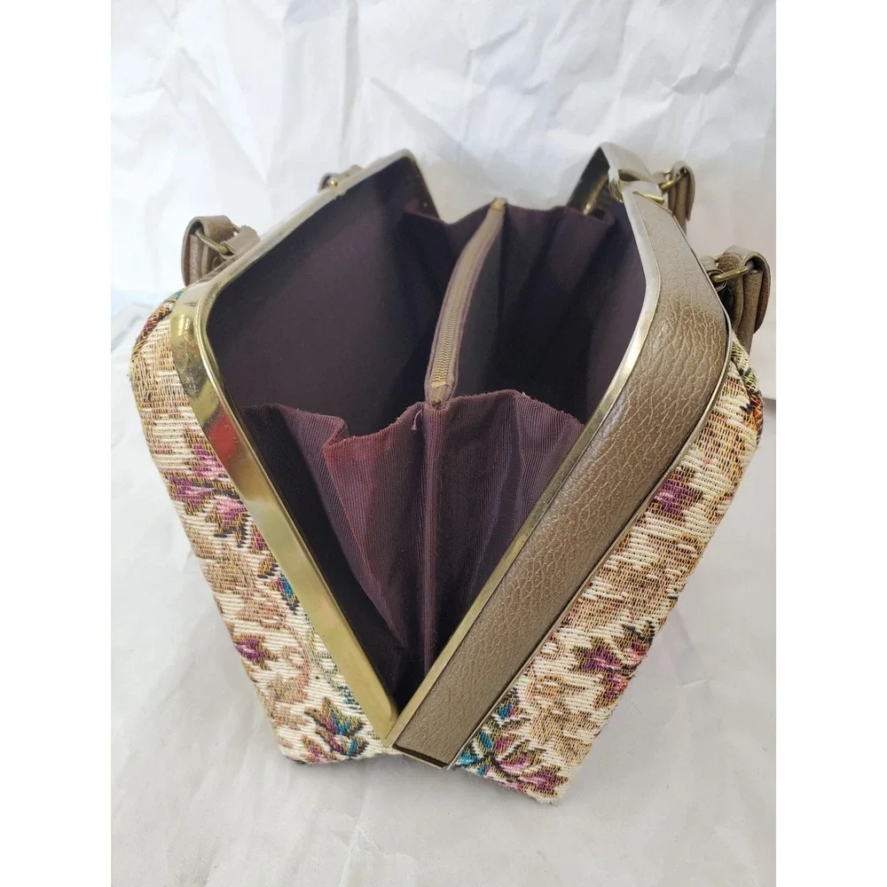 Vintage (1950's/1960's) Tapestry Handbag‎